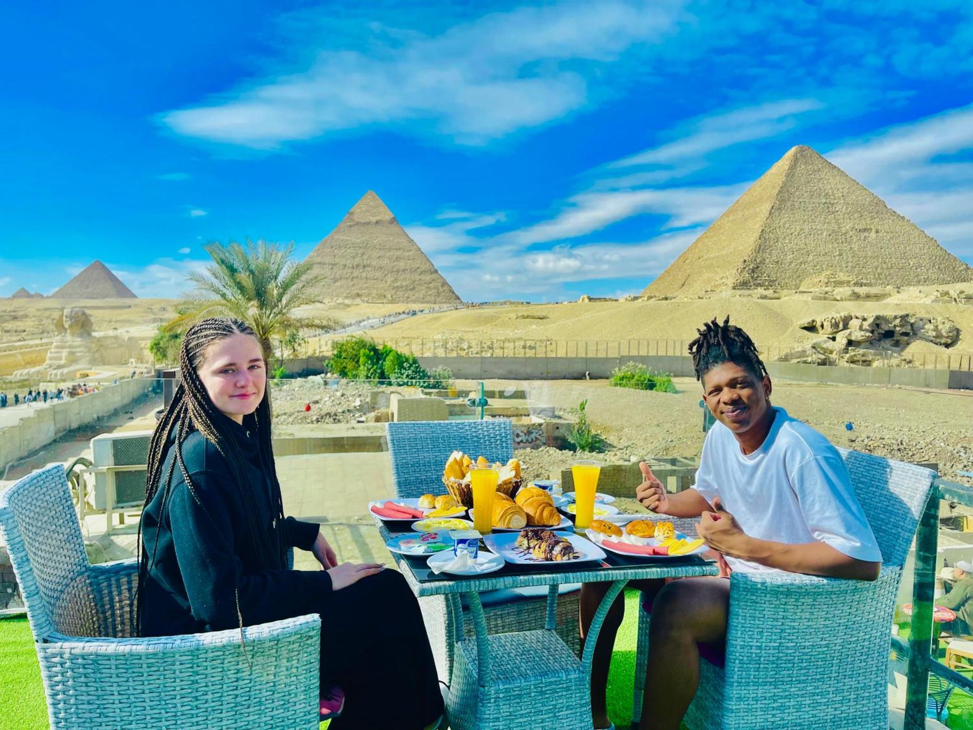 Blue Scarab Pyramids View Otel Kahire Dış mekan fotoğraf